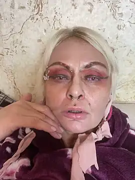 Gardener of Illusions online show from September 29, 2:38 am