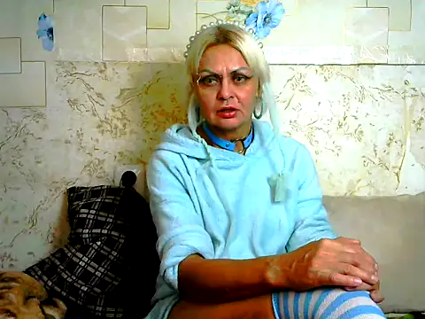 Gardener of Illusions online show from October 11, 1:49 am