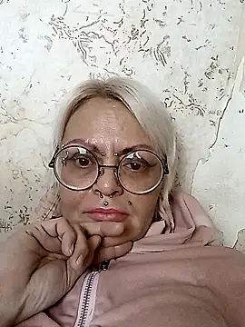 Gardener of Illusions online show from October 12, 4:50 pm