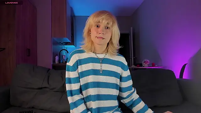 Snapshot of Gregory_Byyrd chatting on March 16, 7:17 pm Gregory Byyrd online show from March 16, 7:17 pm