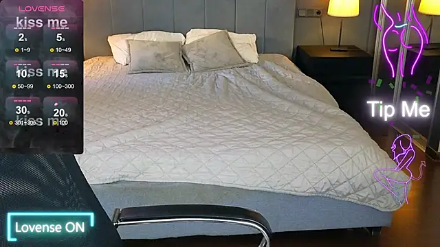 baby  kim online show from October 19, 8:04 am