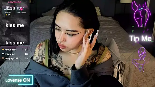 baby  kim online show from December 19, 8:43 am