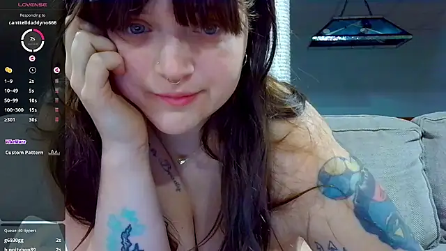 princess emily4723 online show from April 29, 3:10 am