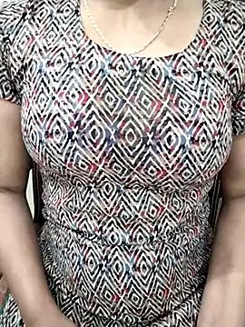 Snapshot of Tapur- chatting on October 8, 3:15 am Tapur- online show from October 8, 3:15 am