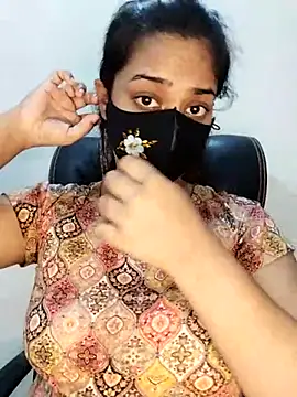 Snapshot of Tapur- chatting on November 2, 3:58 pm Tapur- online show from November 2, 3:58 pm