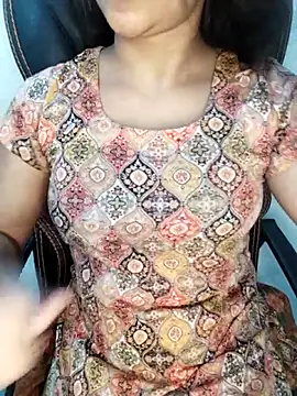 Snapshot of Tapur- chatting on November 9, 2:37 pm Tapur- online show from November 9, 2:37 pm