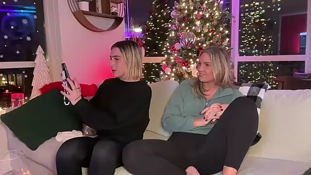 Snapshot of Graciemae_baexx chatting on December 5, 12:30 am Graciemae baexx online show from December 5, 12:30 am