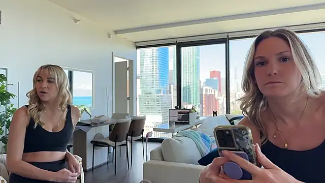 Snapshot of Graciemae_baexx chatting on September 25, 5:27 pm Graciemae baexx online show from September 25, 5:27 pm