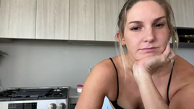 Snapshot of Graciemae_baexx chatting on October 11, 4:38 pm Graciemae baexx online show from October 11, 4:38 pm