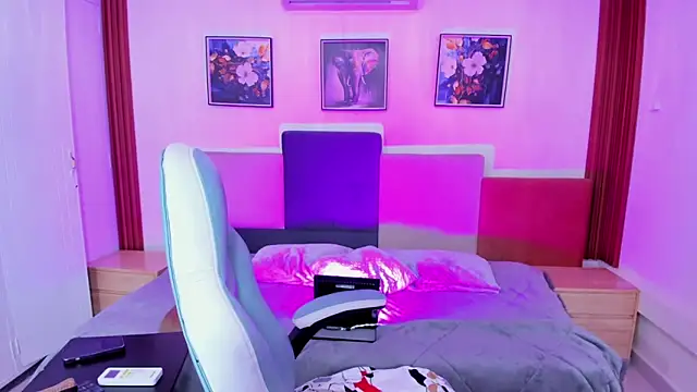 estrella bigboobs14 online show from December 18, 10:43 am