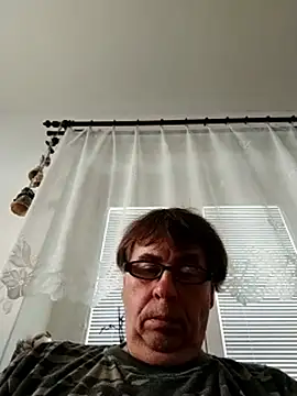 Snapshot of Lisak951 chatting on June 1, 3:25 pm Lisak951 online show from June 1, 3:25 pm
