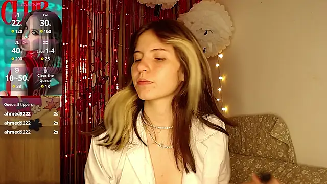 cherrybom969 online show from December 9, 7:06 am