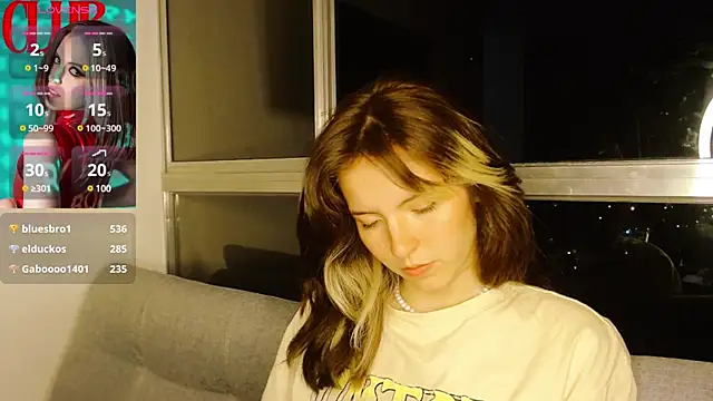 cherrybom969 online show from December 29, 4:05 am