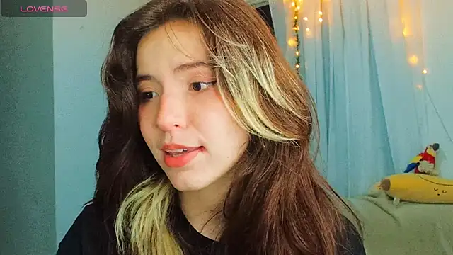 cherrybom969 online show from March 7, 10:56 am