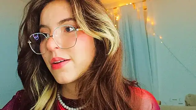 cherrybom969 online show from March 20, 3:45 am