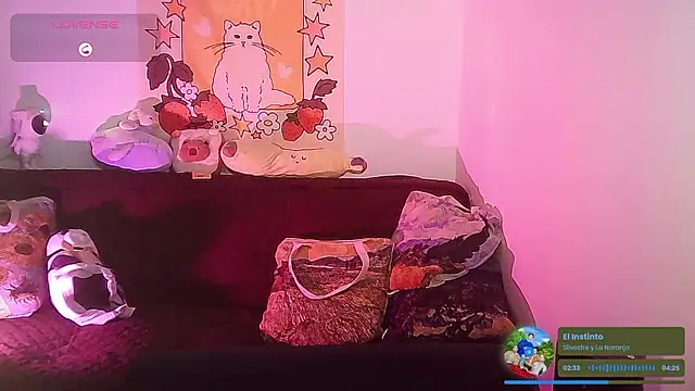 cherrybom969 online show from February 3, 6:40 am