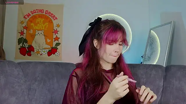 cherrybom969 online show from March 22, 5:22 am