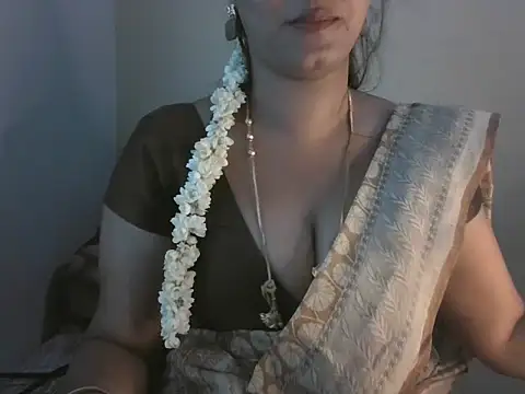 Sexy-Shalinii online show from November 17, 4:51 am