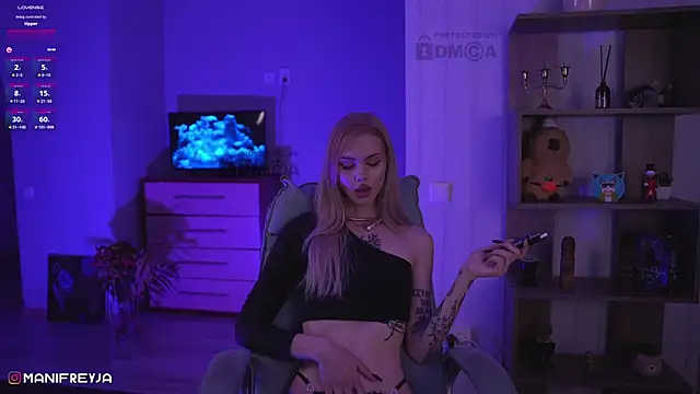 ManiFreyja online show from December 16, 1:42 am