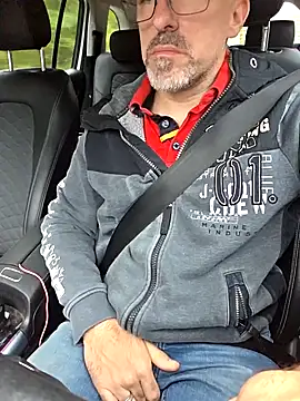 Snapshot of Crosss-23cm chatting on October 10, 6:56 am Crosss-23cm online show from October 10, 6:56 am