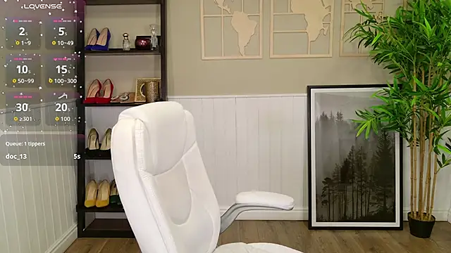 LadyLeea online show from September 13, 5:18 am