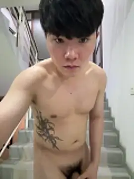 Snapshot of thehornyboyz chatting on May 21, 7:32 pm thehornyboyz online show from May 21, 7:32 pm