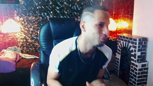 SonicJ25 online show from February 1, 9:29 pm