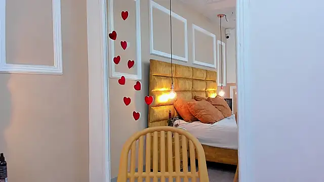 adarussell online show from February 14, 7:23 pm