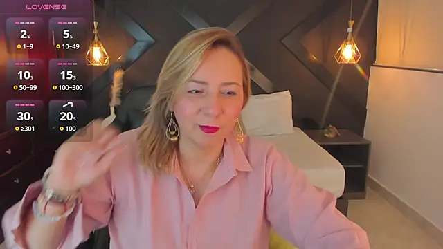 Snapshot of andre_soto_ chatting on May 22, 1:35 am andre soto online show from May 22, 1:35 am