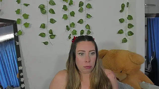 Snapshot of JanneKim chatting on October 31, 2:07 pm JanneKim online show from October 31, 2:07 pm