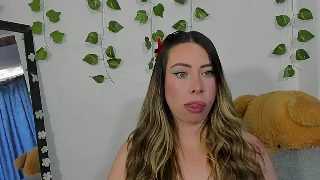 Snapshot of JanneKim chatting on November 18, 6:56 pm JanneKim online show from November 18, 6:56 pm