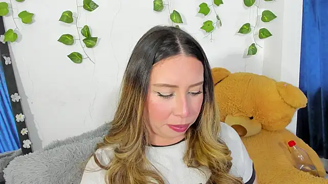 Snapshot of JanneKim chatting on November 27, 7:16 pm JanneKim online show from November 27, 7:16 pm