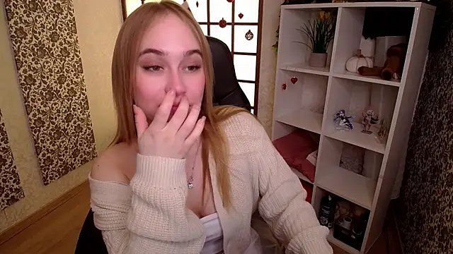 Snapshot of LianaBright chatting on January 28, 2:00 am LianaBright online show from January 28, 2:00 am