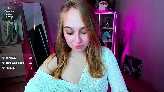 LianaBright online show from June 14, 2:24 am