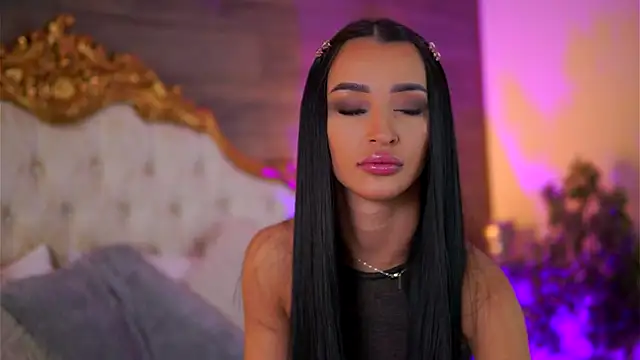 DeniseDevilles online show from February 4, 9:07 am