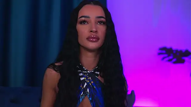DeniseDevilles online show from April 24, 8:00 pm