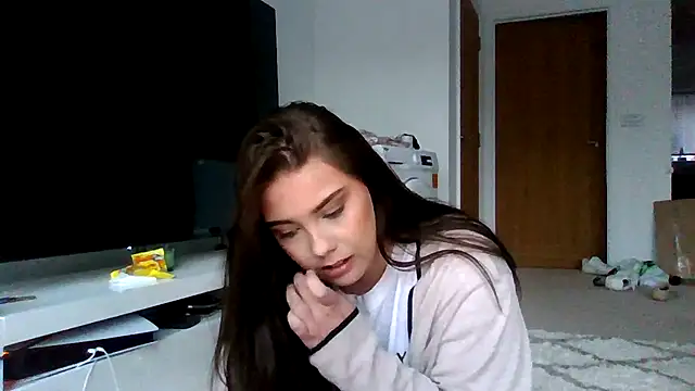 Krystal Tx online show from May 10, 7:30 pm