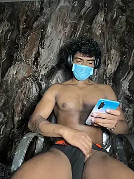 rony6663 online show from March 17, 7:01 am