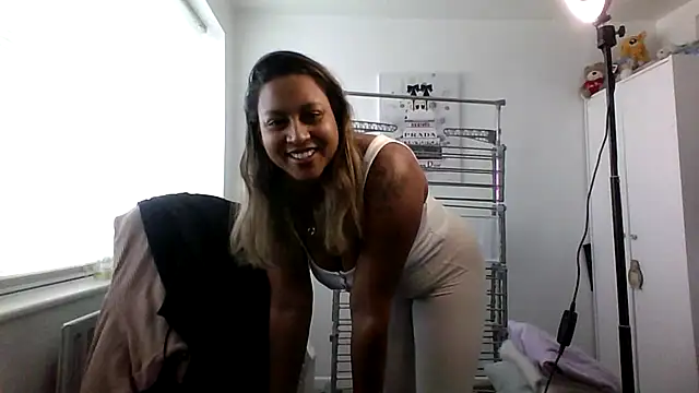 Snapshot of TEMPTING-TAMMY chatting on January 29, 9:33 am TEMPTING-TAMMY online show from January 29, 9:33 am