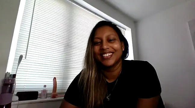 Snapshot of TEMPTING-TAMMY chatting on March 5, 1:17 pm TEMPTING-TAMMY online show from March 5, 1:17 pm