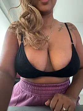 Snapshot of TEMPTING-TAMMY chatting on November 27, 1:57 pm TEMPTING-TAMMY online show from November 27, 1:57 pm