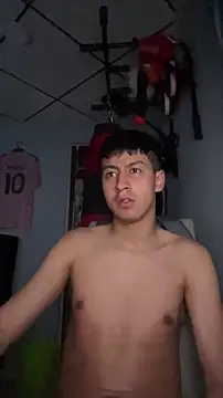 Snapshot of Stiven_017 chatting on February 20, 4:53 am Stiven 017 online show from February 20, 4:53 am