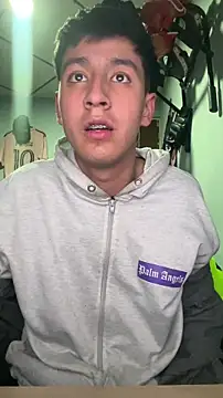 Snapshot of Stiven_017 chatting on March 22, 2:26 am Stiven 017 online show from March 22, 2:26 am