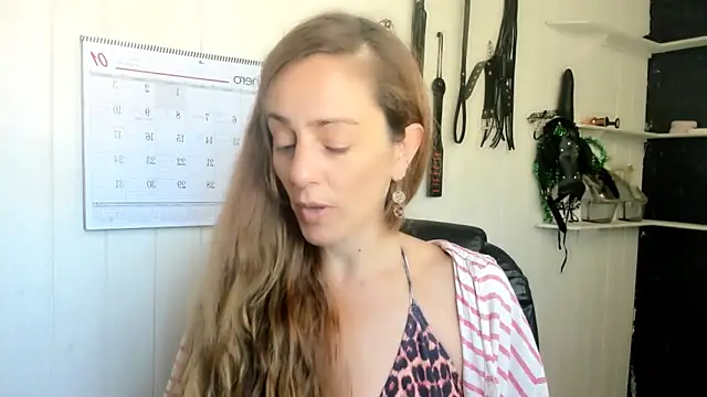 Snapshot of jessiburningheels chatting on January 14, 2:23 pm jessiburningheels online show from January 14, 2:23 pm