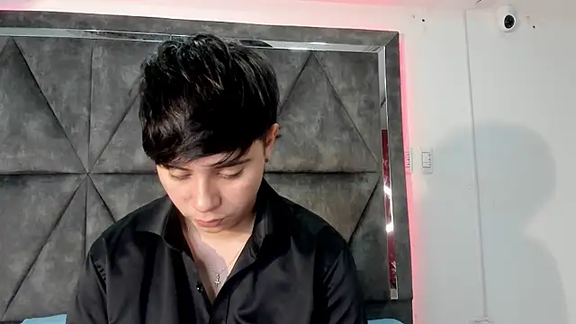 Snapshot of AbbySmiitth_ chatting on July 8, 9:19 pm AbbySmiitth online show from July 8, 9:19 pm