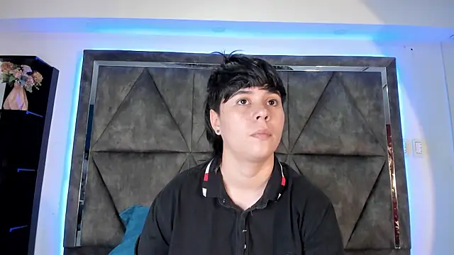 Snapshot of AbbySmiitth_ chatting on July 24, 11:03 pm AbbySmiitth online show from July 24, 11:03 pm