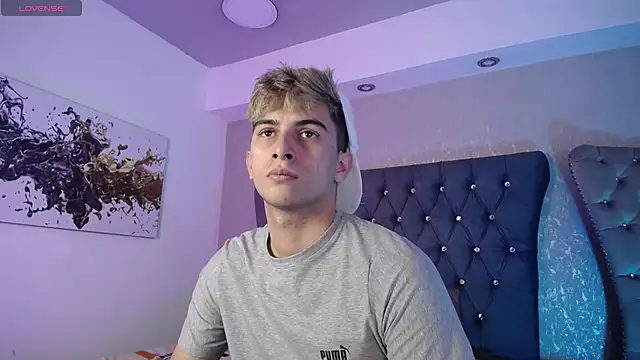 Snapshot of MrWilliseo chatting on September 14, 7:35 pm MrWilliseo online show from September 14, 7:35 pm