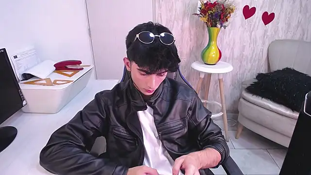 MrWilliseo online show from February 28, 7:48 pm