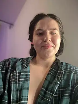 Snapshot of meow_girl chatting on December 25, 5:37 pm meow girl online show from December 25, 5:37 pm
