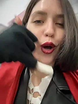 Snapshot of meow_girl chatting on December 30, 10:10 am meow girl online show from December 30, 10:10 am